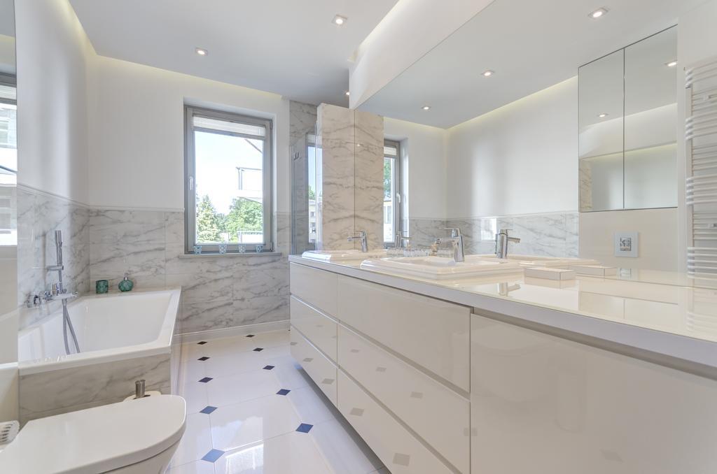 Huoneisto Dom & House Apartments - Marina Residence Sopot